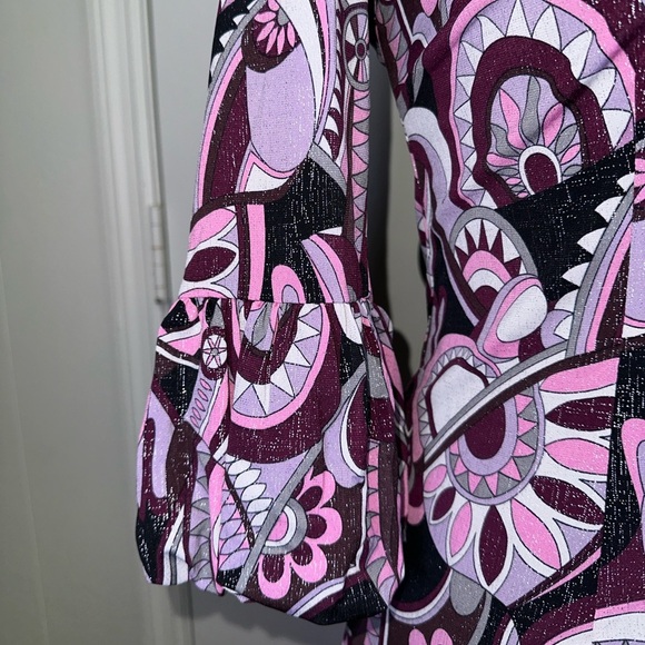 VINTAGE INC Women's Pink and Black Patterned Button Down Top - Picture 6 of 10